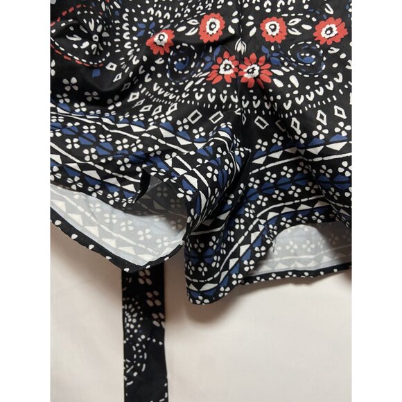 BloomChic Bandana Print Belted Pocket Surplice Neck Romper Black Size 26 NWT - Picture 7 of 16